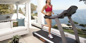 How to Run on a Treadmill to Lose Weight