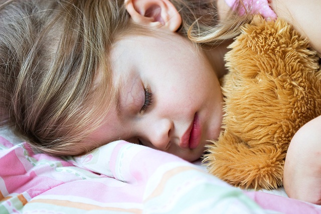 6 Ways to Make Your Child Follow a Bedtime Routine