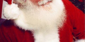 7 Ways to Keeping Santa Real for Kids