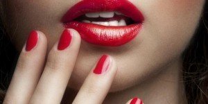 How to Wear Red Lipstick